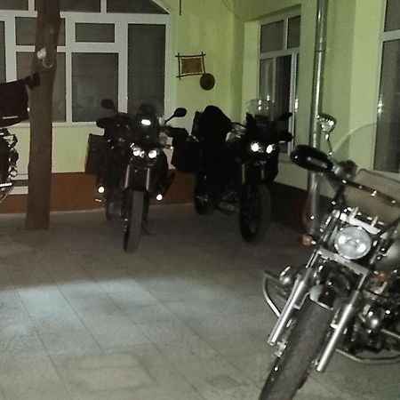 Amirshox Guest House Semerkant Dış mekan fotoğraf