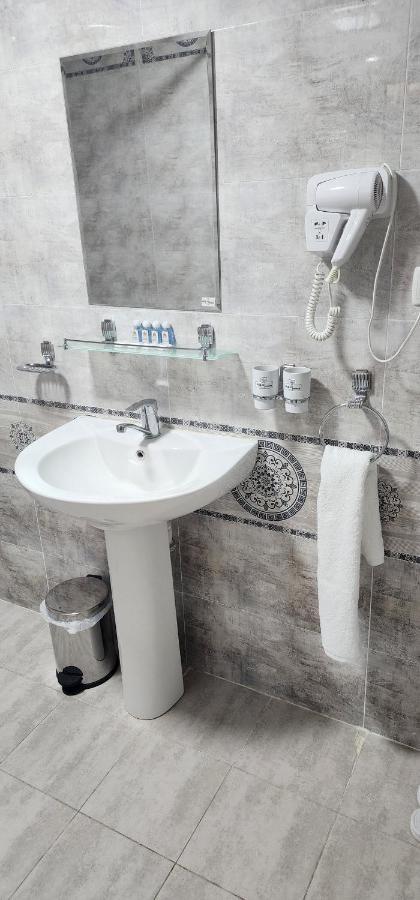 Amirshox Guest House Semerkant Dış mekan fotoğraf